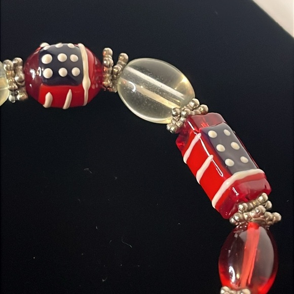 Lampwork Glass Bead American Flag 4th of July Red White Blue Stretch Bracelet - Picture 5 of 6